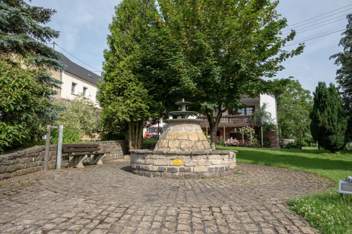 Touristik Ferschweiler Brunnen
